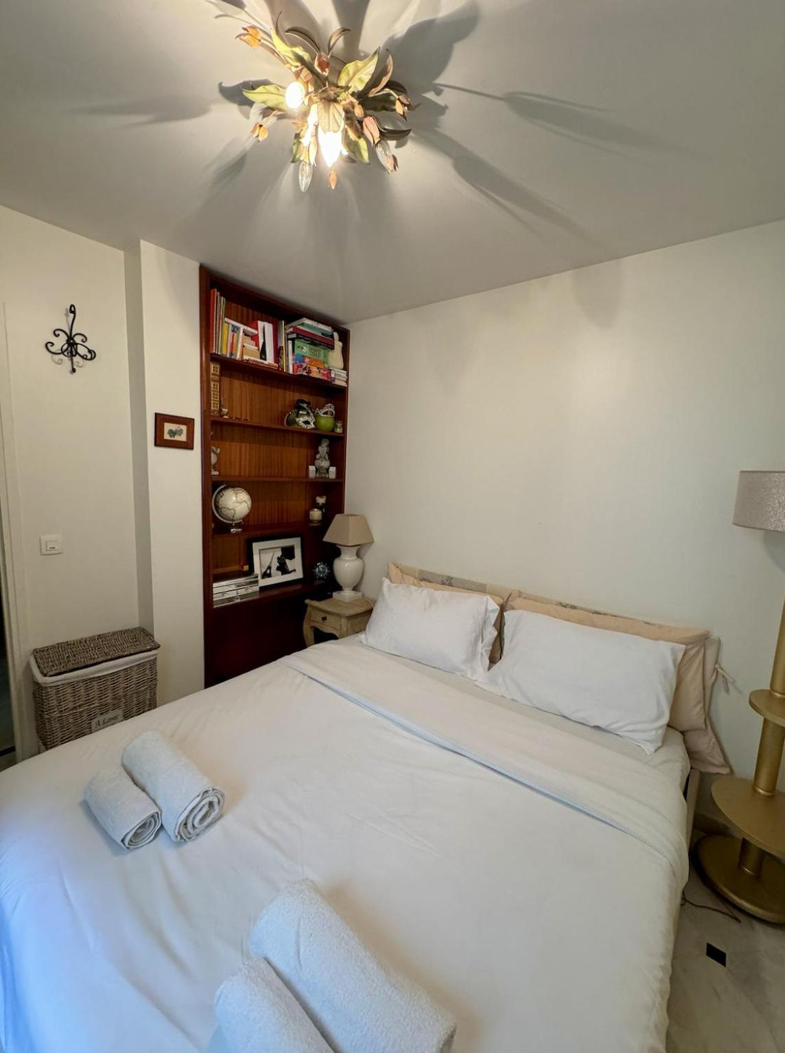 Grand Et Central, 8E Pres Elysee 巴黎 外观 照片